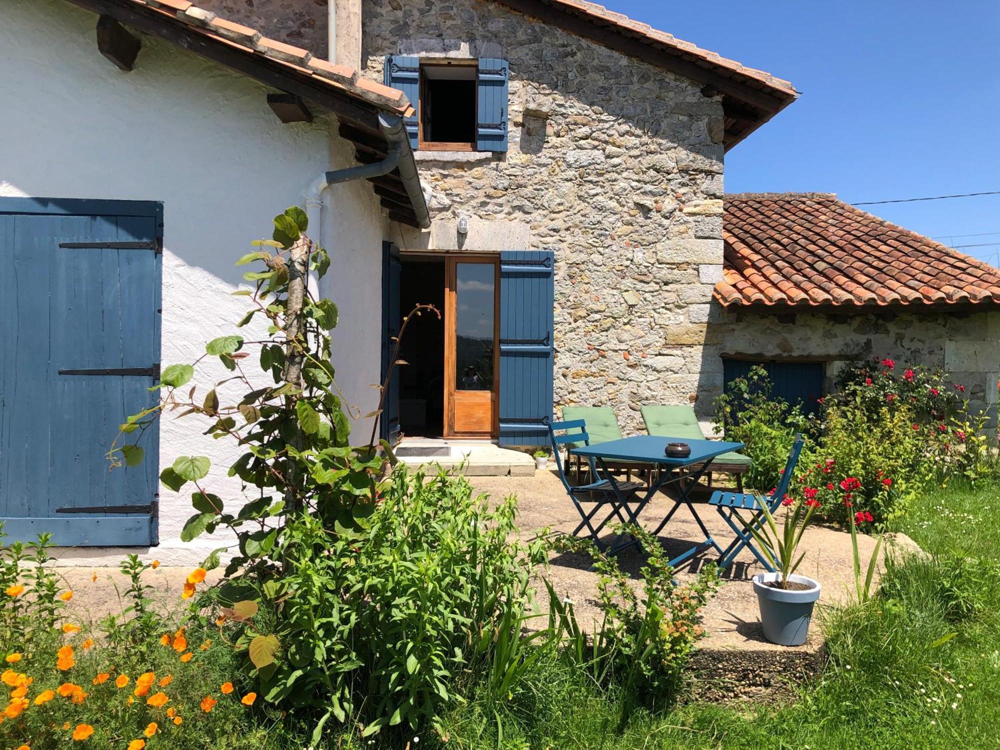 Chambre D'Hotes La Floralie Saint-Crepin-de-Richemont Esterno foto